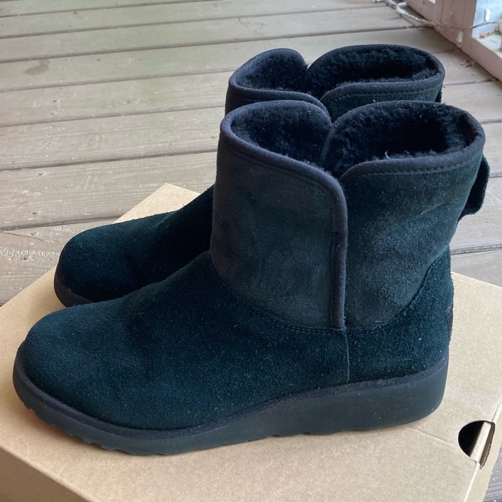 UGG Kristin Black Bootie Size 7.5